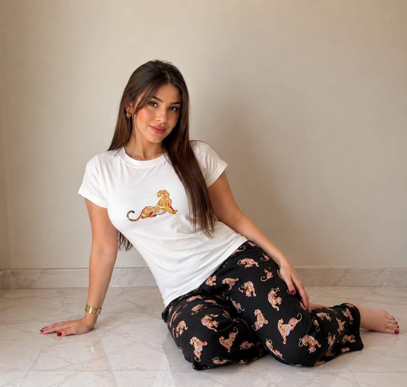 Pyjama Femme Léopard – Tendance & Confortable