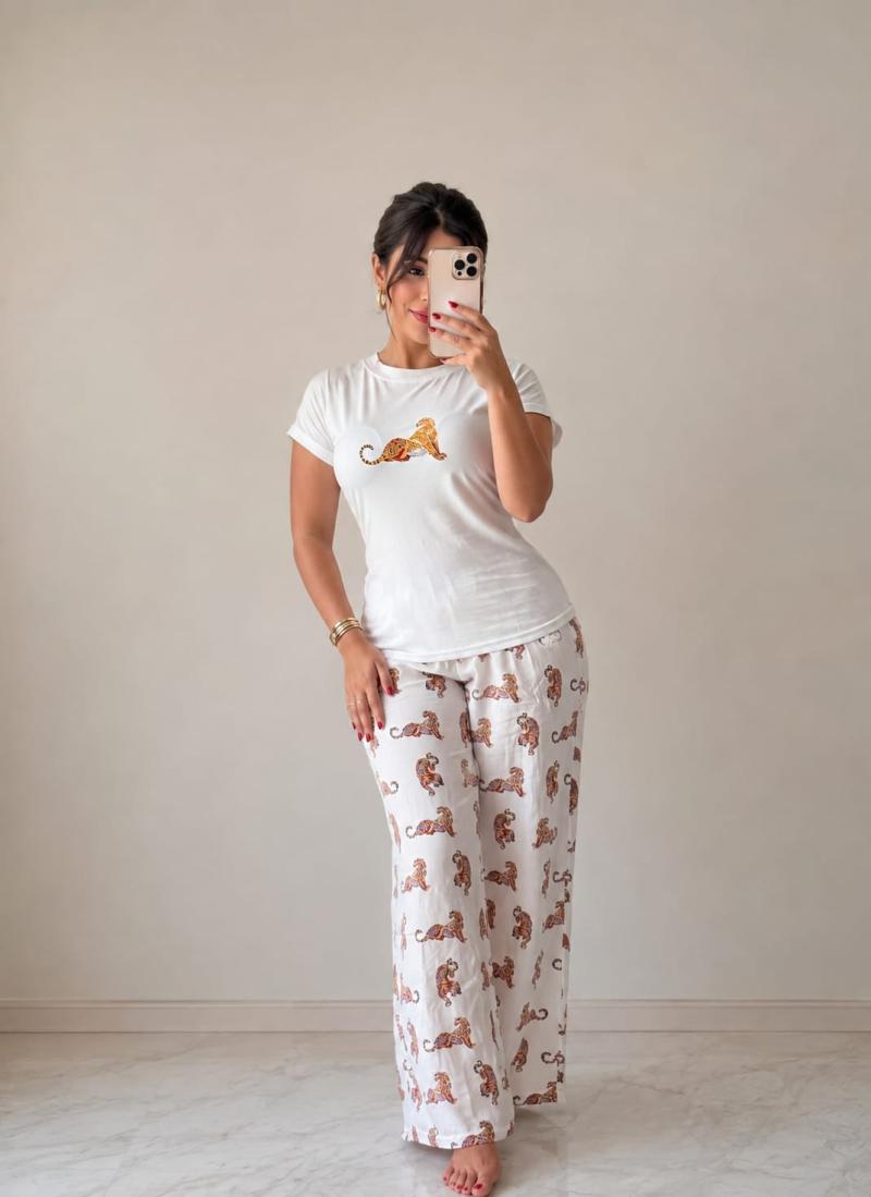 Pyjama Femme Léopard – Tendance & Confortable
