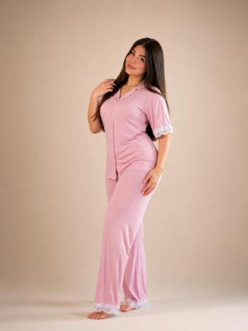 Pyjama Femme Confortable – Doux & Élégant